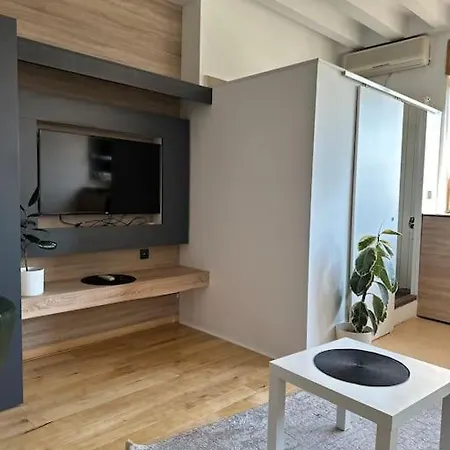 531- Pedestrian Zone Apartment Belgrade